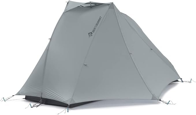 Lightweight hiking tent