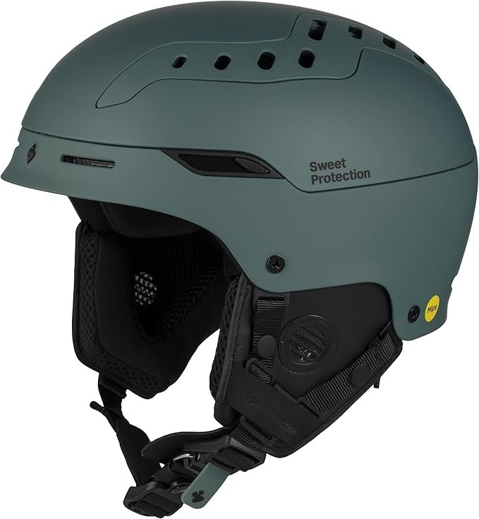 Lightweight snowboard helmets