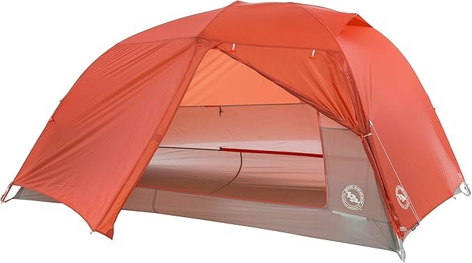 Lightweight hiking tent