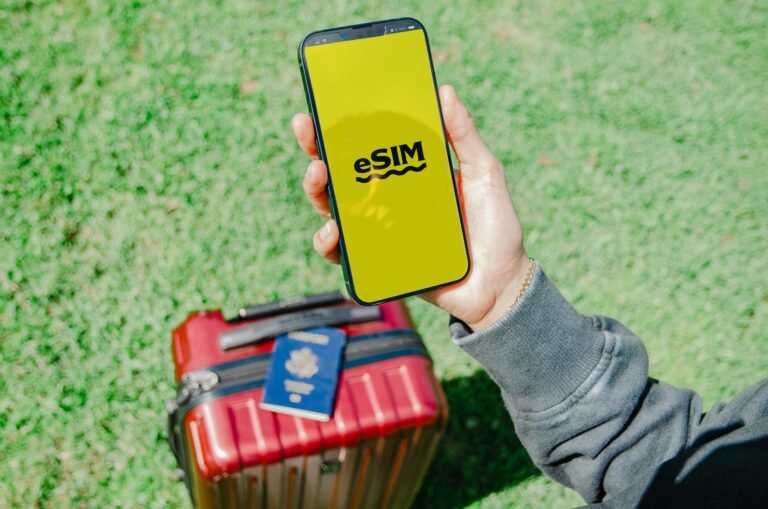 The Best SIM Cards for Digital Nomads in 2024